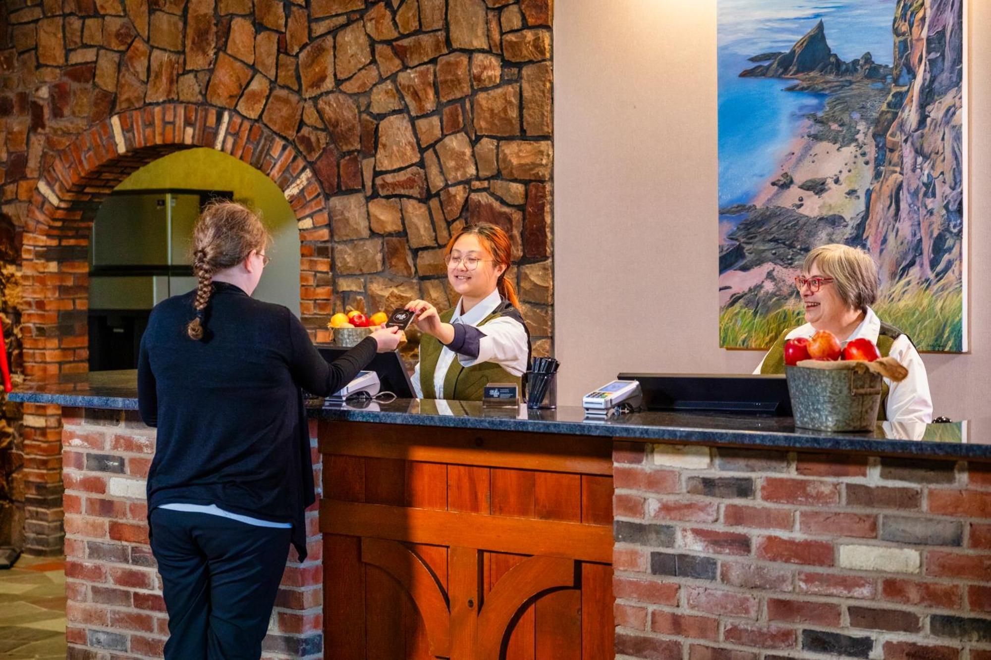 Old Orchard Inn ウルフビル エクステリア 写真