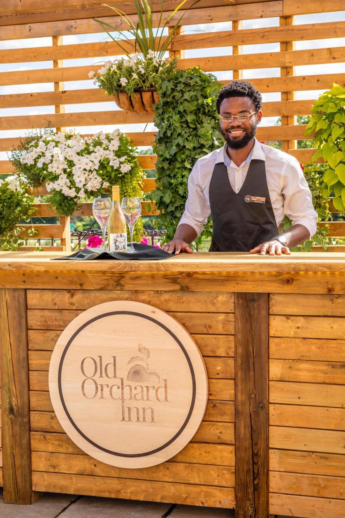 Old Orchard Inn ウルフビル エクステリア 写真